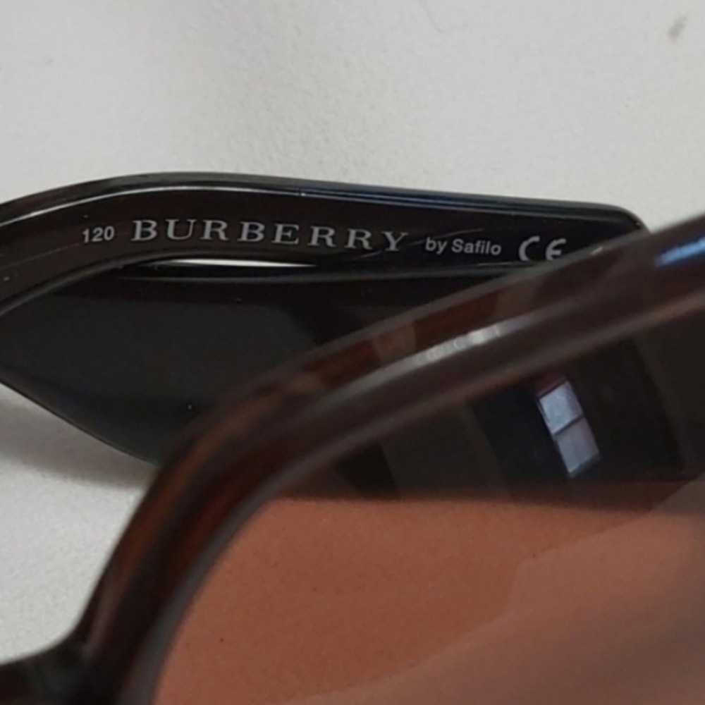 Burberry Sunglasses - Picture 6 of 10